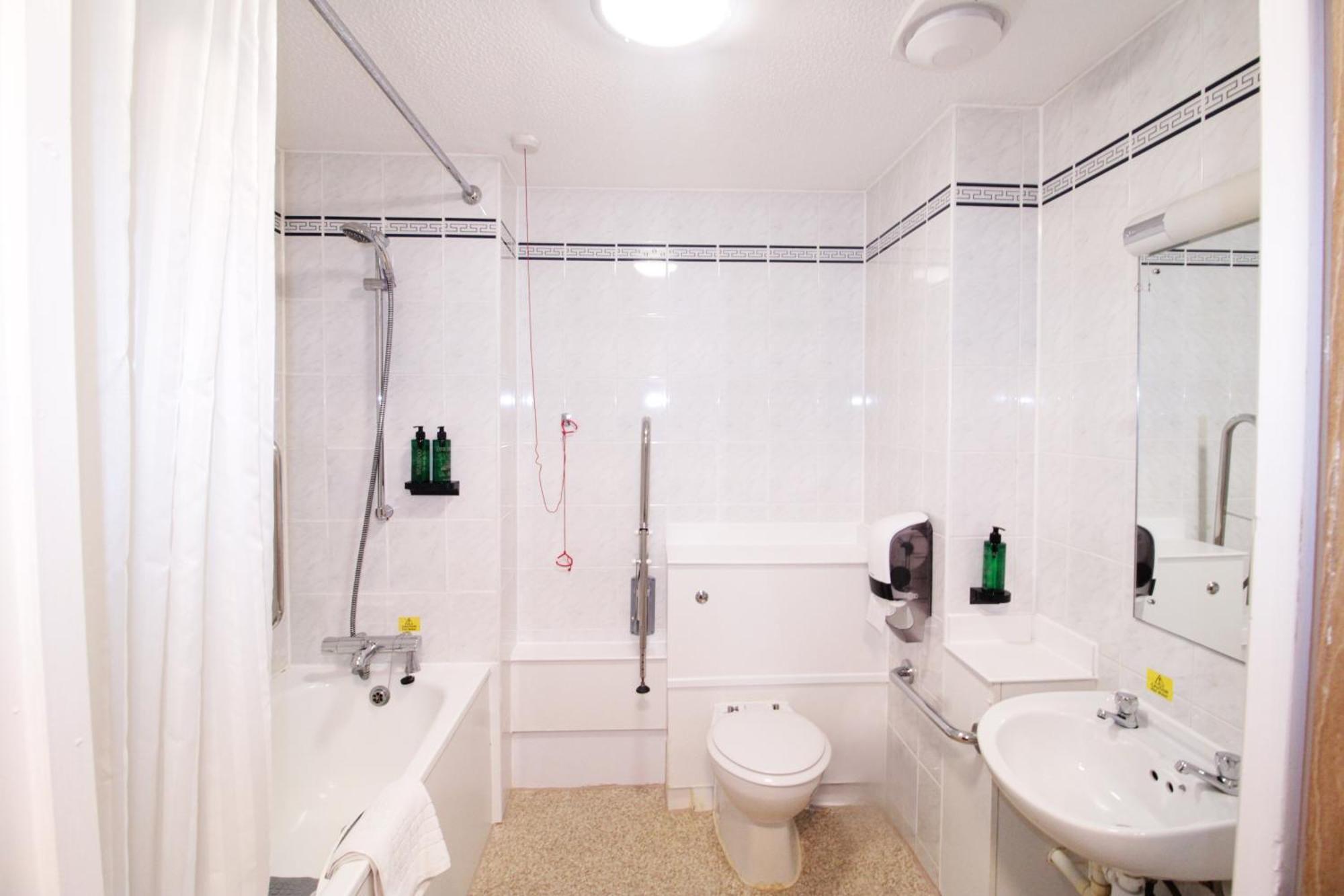 Orchid Epsom; Sure Hotel Collection By Best Western Ngoại thất bức ảnh